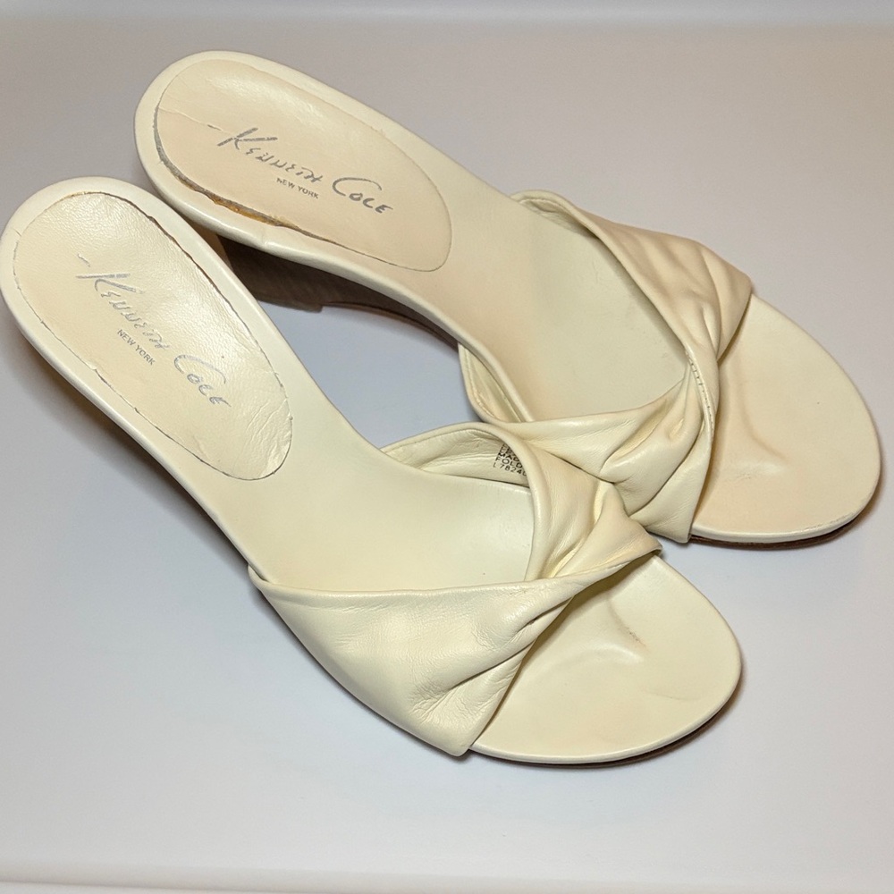 Kenneth Cole Women's Cream Mules